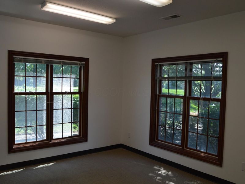 128 County Line Road W, Unit B, Westerville, OH 43082 Photo 19