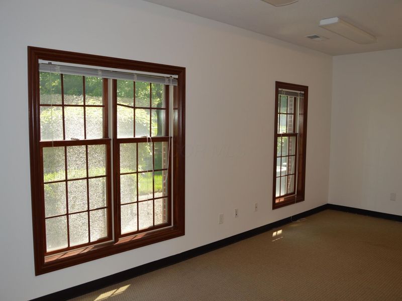 128 County Line Road W, Unit B, Westerville, OH 43082 Photo 21