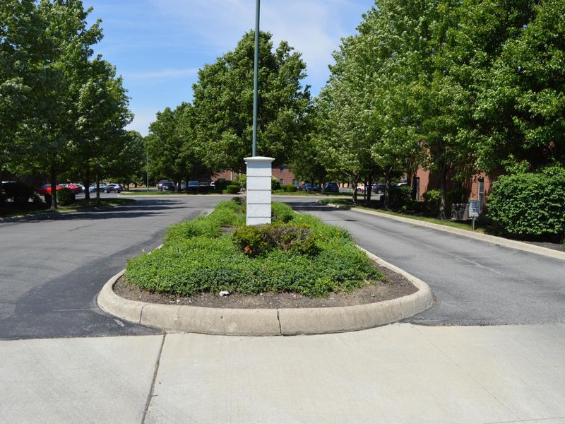 128 County Line Road W, Unit B, Westerville, OH 43082 Photo 28