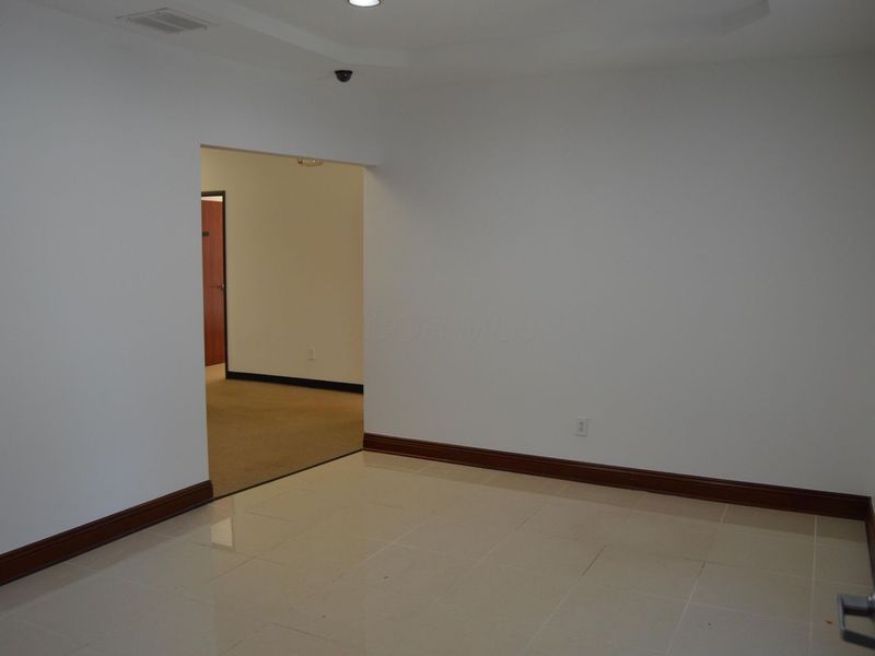 128 County Line Road W, Unit B, Westerville, OH 43082 Photo 7