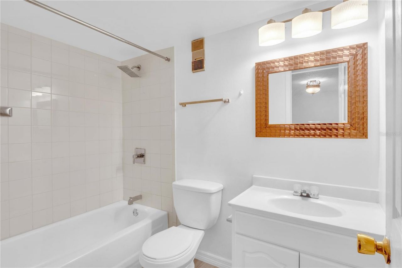 916 Lake Destiny Road, Unit E, Altamonte Springs, FL 32714 Photo