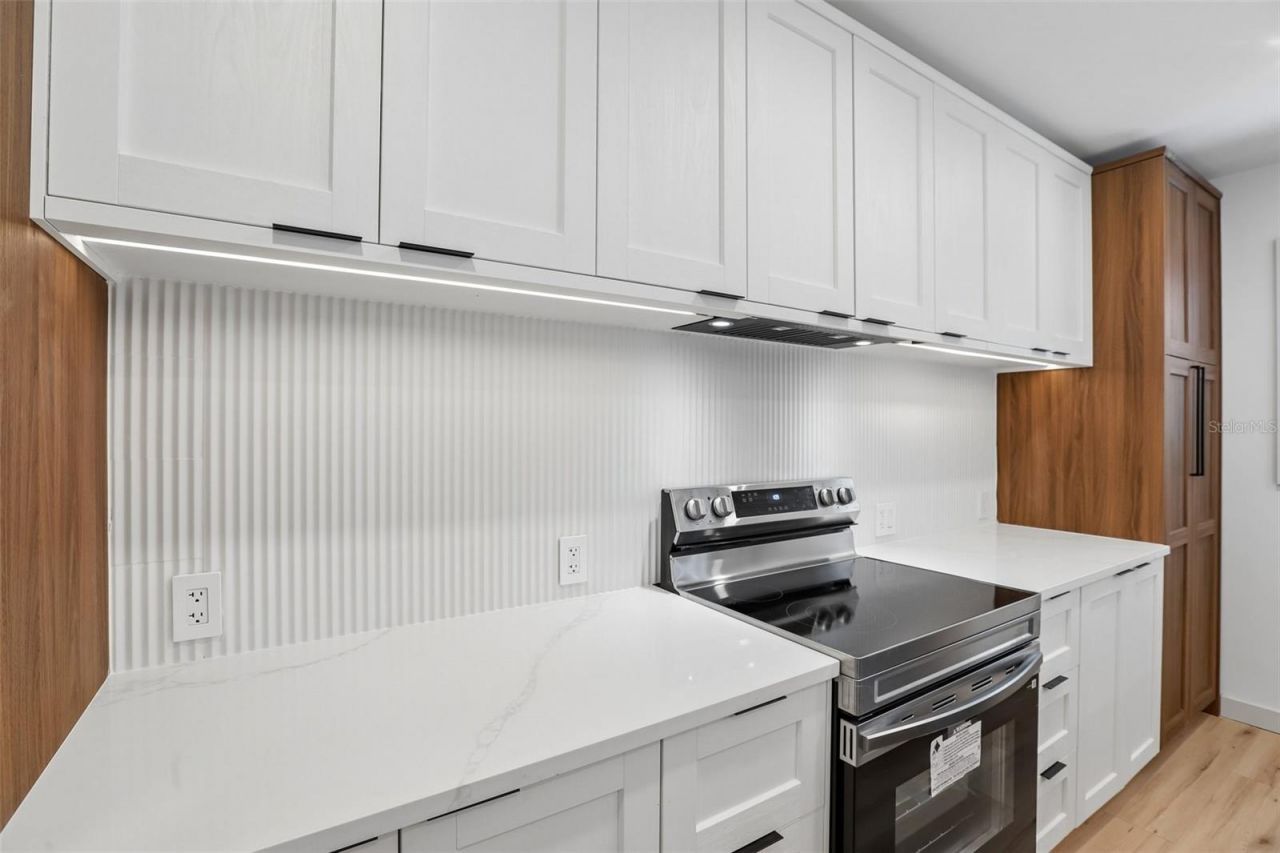 8523 N Edison Avenue , Tampa, FL 33604 Photo
