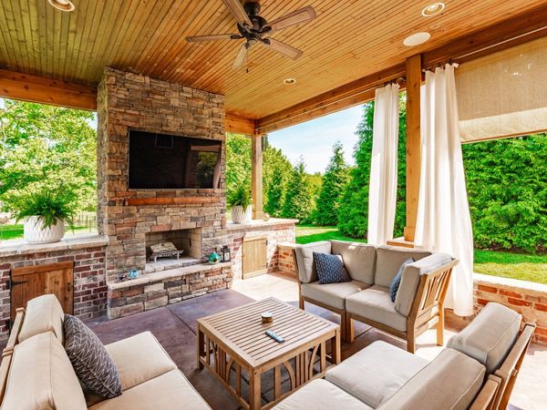 1077 Avery Trace Cir , Hendersonville, TN 37075