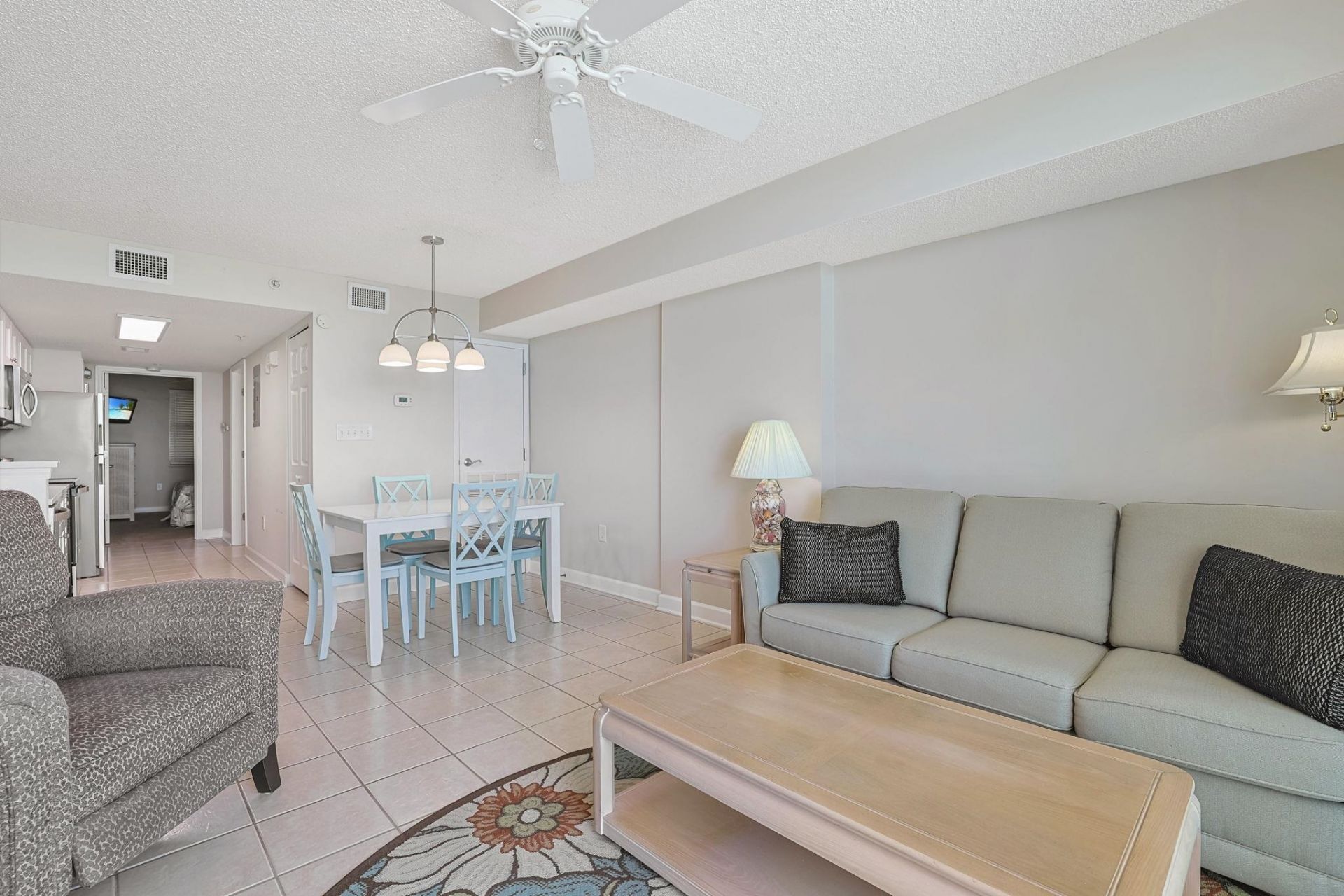 5700 N Ocean Blvd.  Photo 5