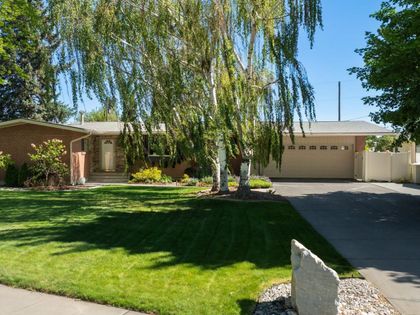 2137 Hillcrest Drive Twin Falls, ID 83301
