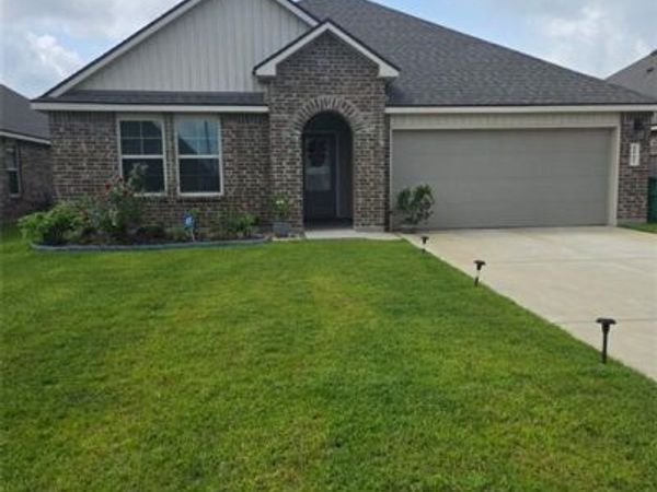 8061 OLDE TOWN Court, Alexandria, LA 71303