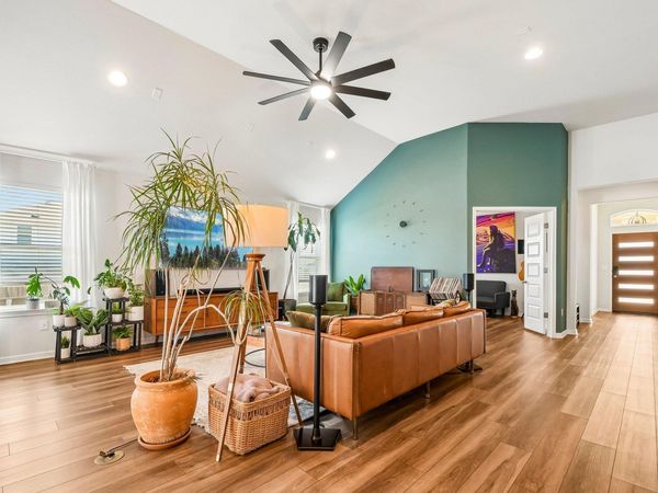 10700 Sentinel DR, Austin, TX 78747