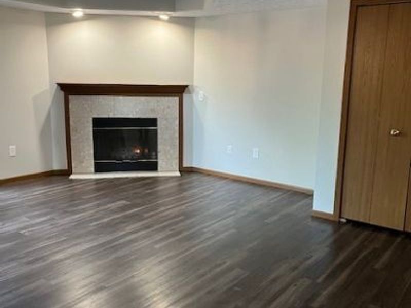 8621 Scenicview Drive, Unit 105, Broadview Heights, OH 44147 Photo 3