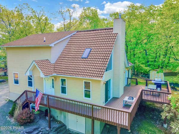 101 Bowspirit Lane , Lackawaxen, PA 18435