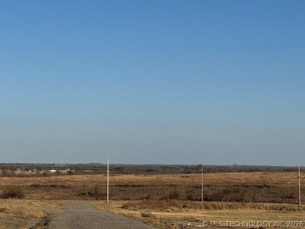 Smiley Road , Madill, OK 73446