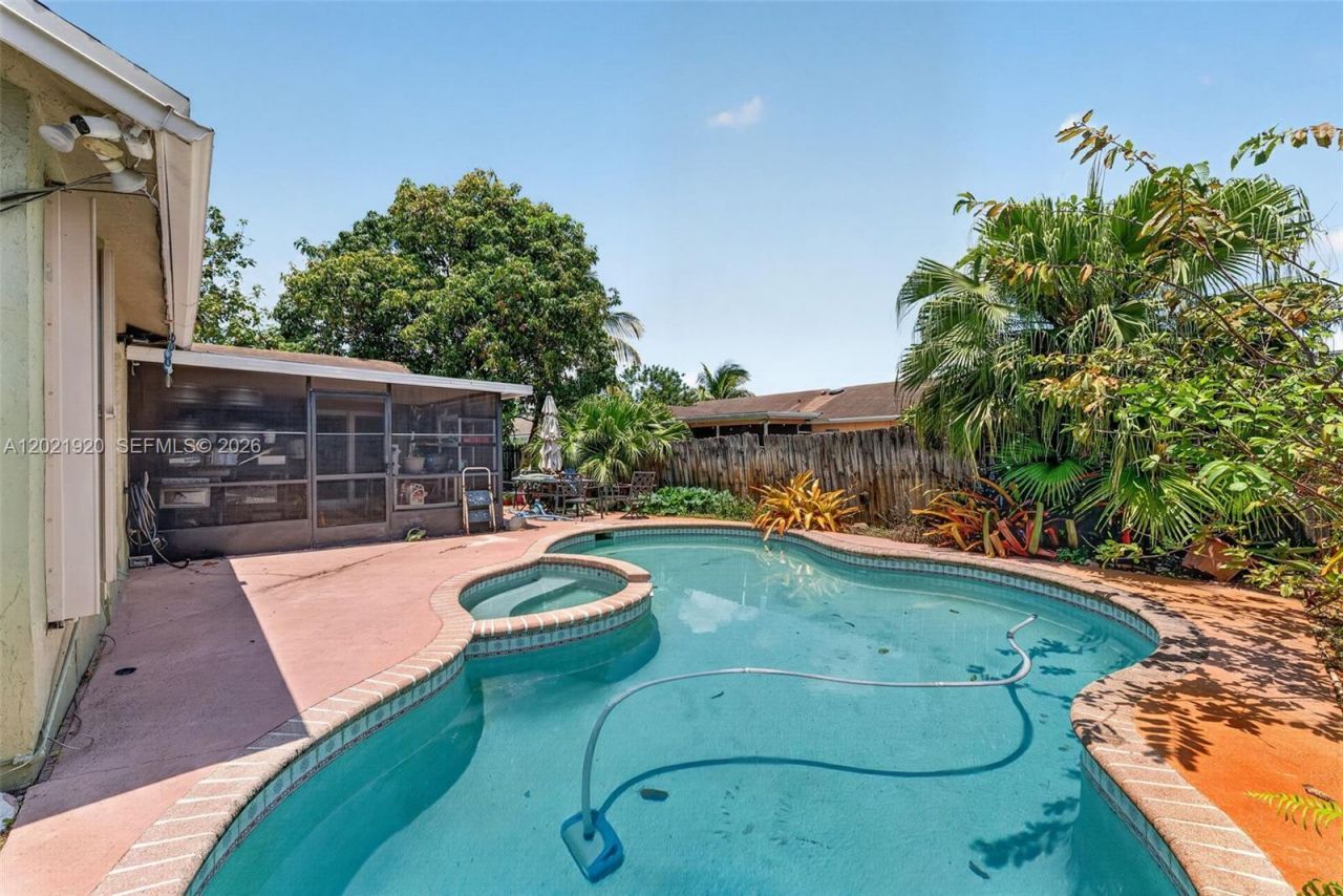 11135 NW 25th Ct, Unit 1, Sunrise, FL 33322 Photo