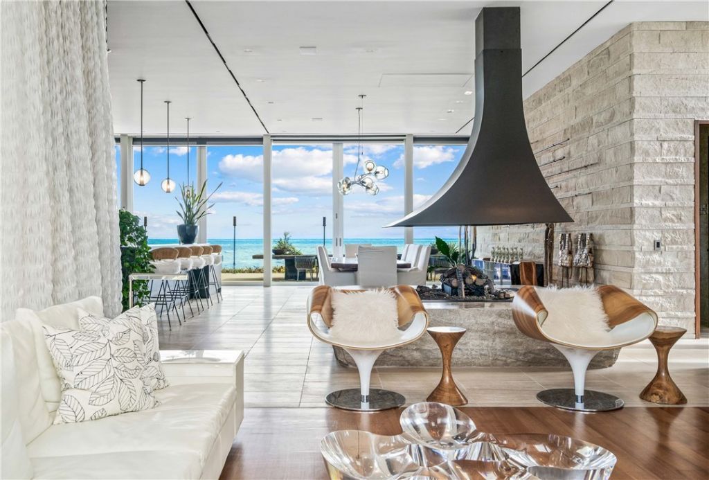 3700 Ocean Drive, Vero Beach, FL 32963 Photo