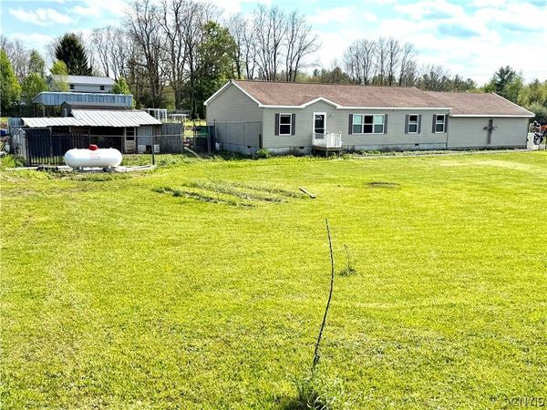 1456 County Route 48 , Lacona, NY 13083