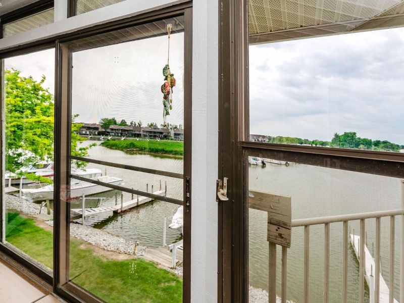 6484 N Harris Harbor Drive, Oak Harbor, OH 43449 Photo 10