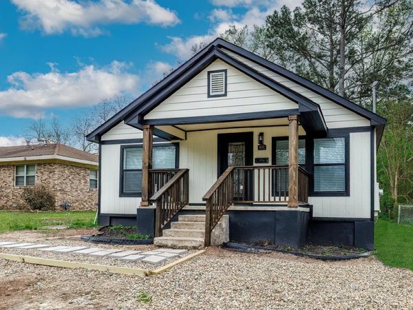 1647 Gresham Street , Arkadelphia, AR 71923