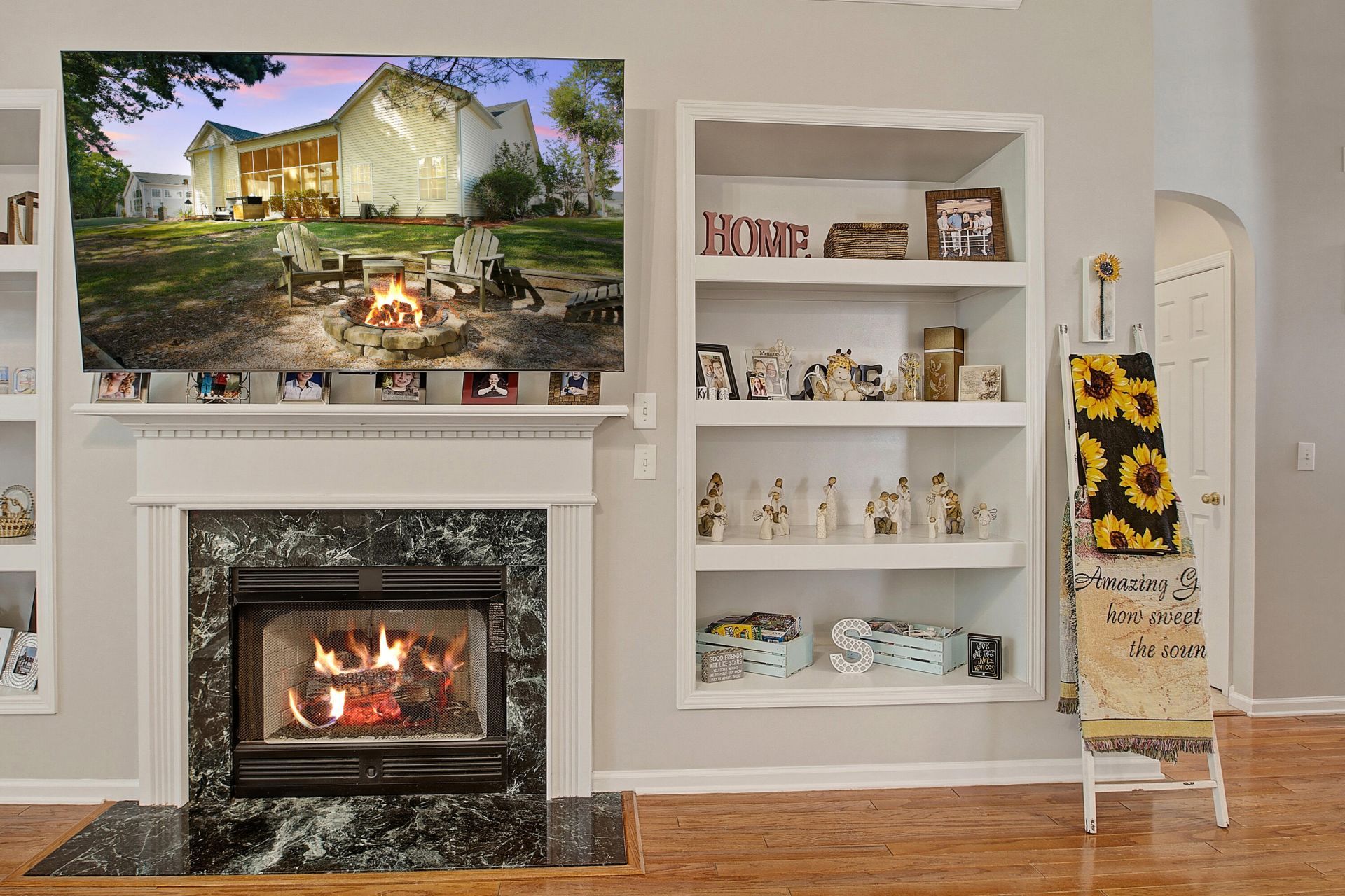 9382 Harroway Road Photo 17