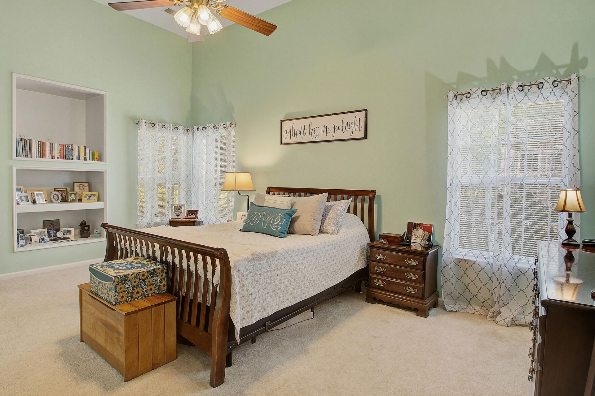 9382 Harroway Road Photo 18