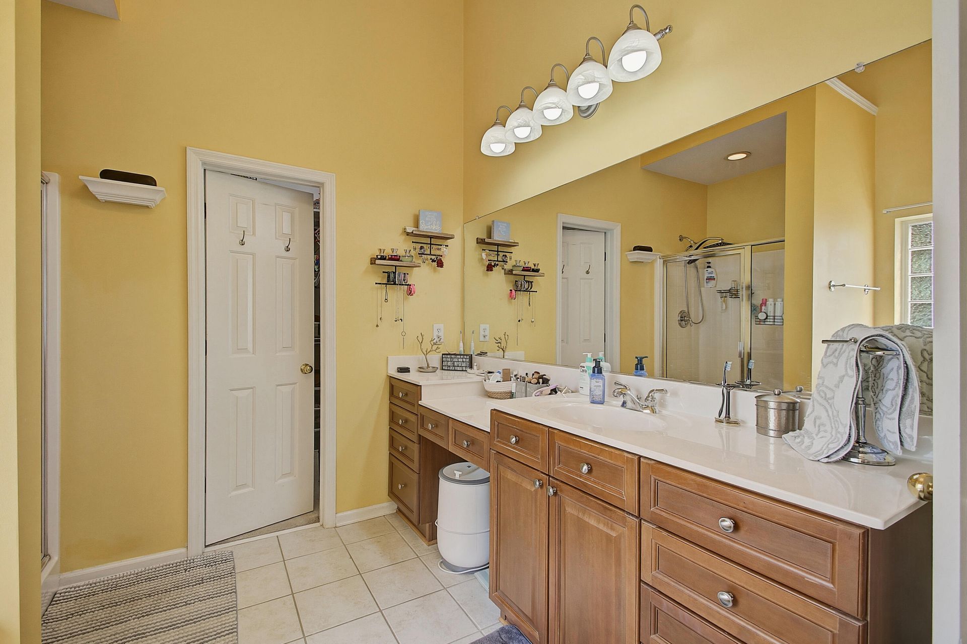 9382 Harroway Road Photo 20