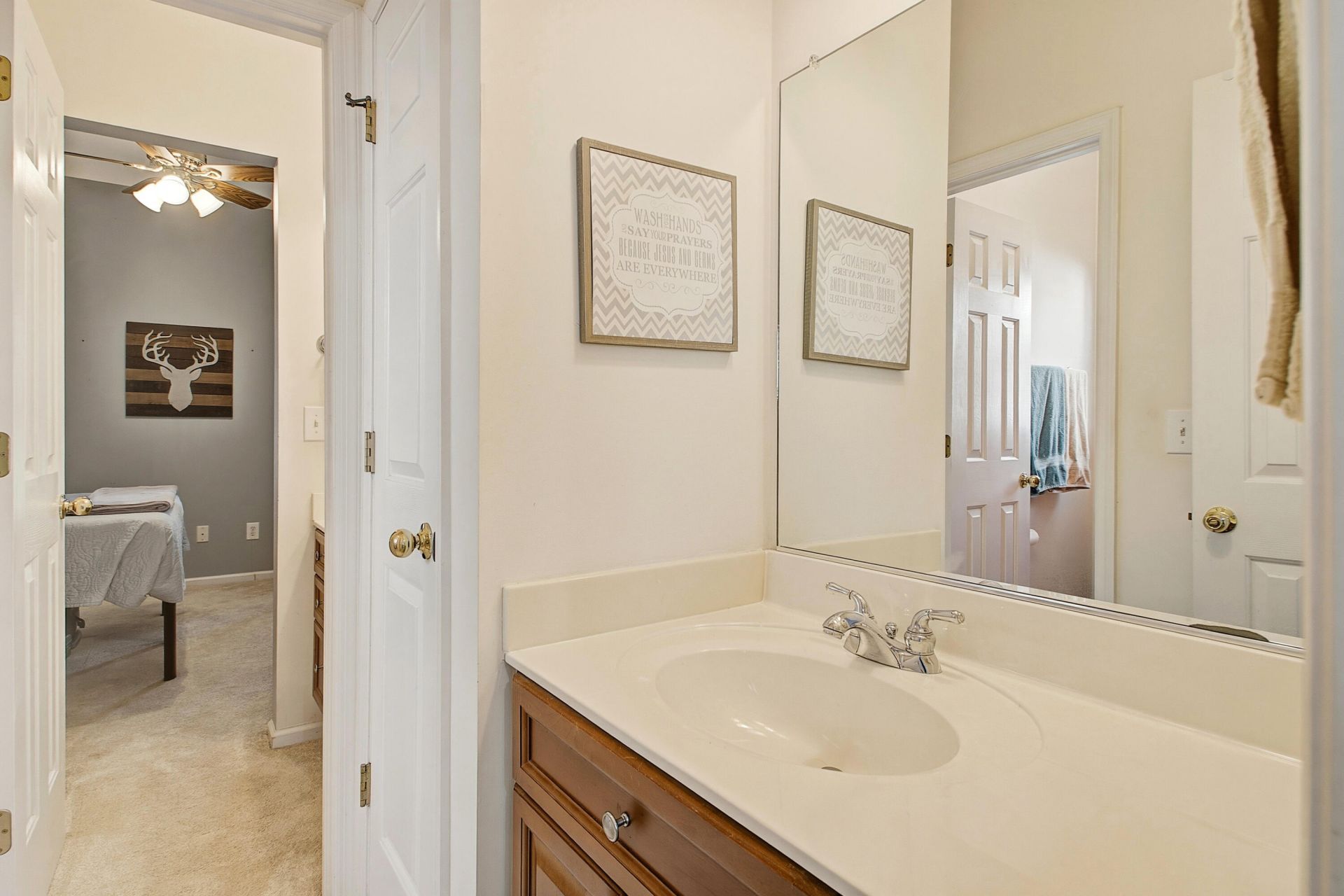 9382 Harroway Road Photo 27