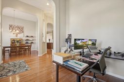 9382 Harroway Road photo 4