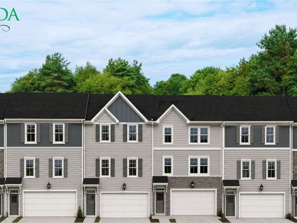 1608 Canterbury Dr , Unit 216B, Imperial, PA 15126