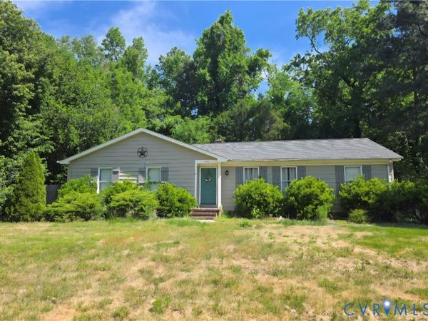 424 Nottingham Drive , Colonial Heights, VA 23834