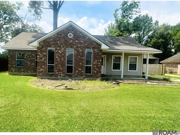 3526 Redbud Drive, Zachary, LA 70791