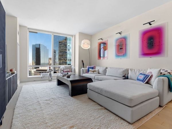1 Franklin St, Unit 3106, Boston, MA 02110