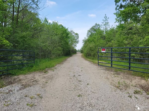 13635 Exeter Road, Carleton, MI 48117