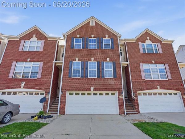 43806 CHERRY GROVE Court E, CANTON, MI 48188