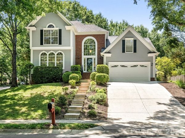 6534 Summertree Lane, Charlotte, NC 28270