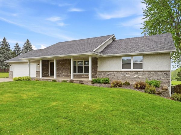 11826 Larabee Circle NE, Albertville, MN 55301