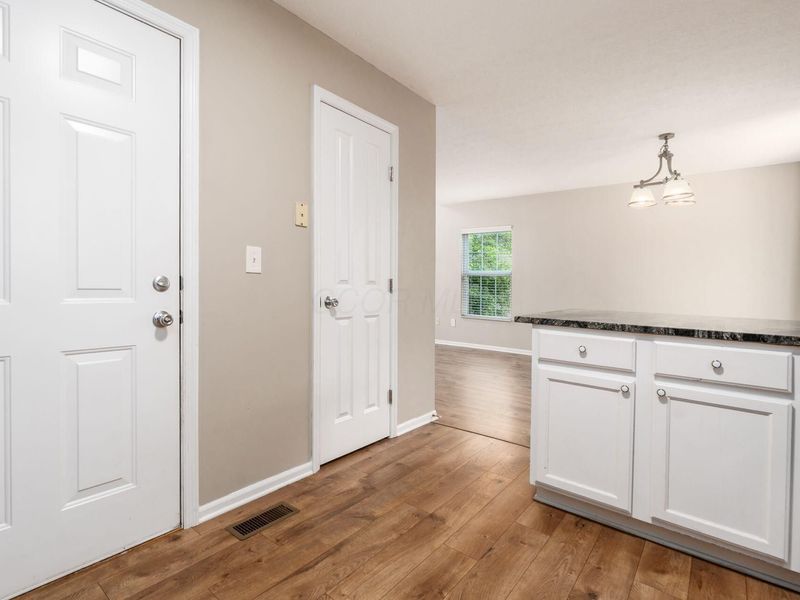 1129 Green Knoll Drive, Westerville, OH 43081 Photo 13