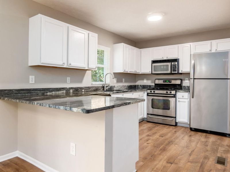1129 Green Knoll Drive, Westerville, OH 43081 Photo 3