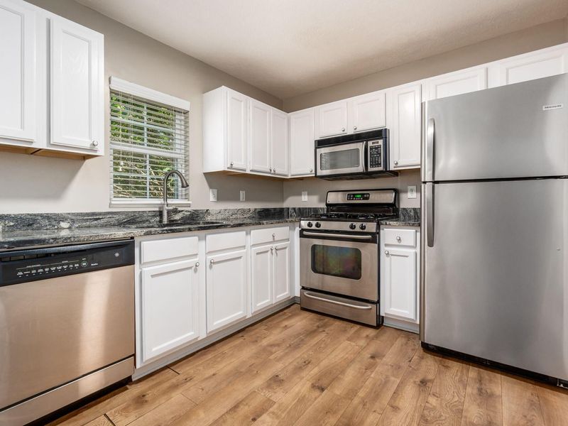 1129 Green Knoll Drive, Westerville, OH 43081 Photo 8