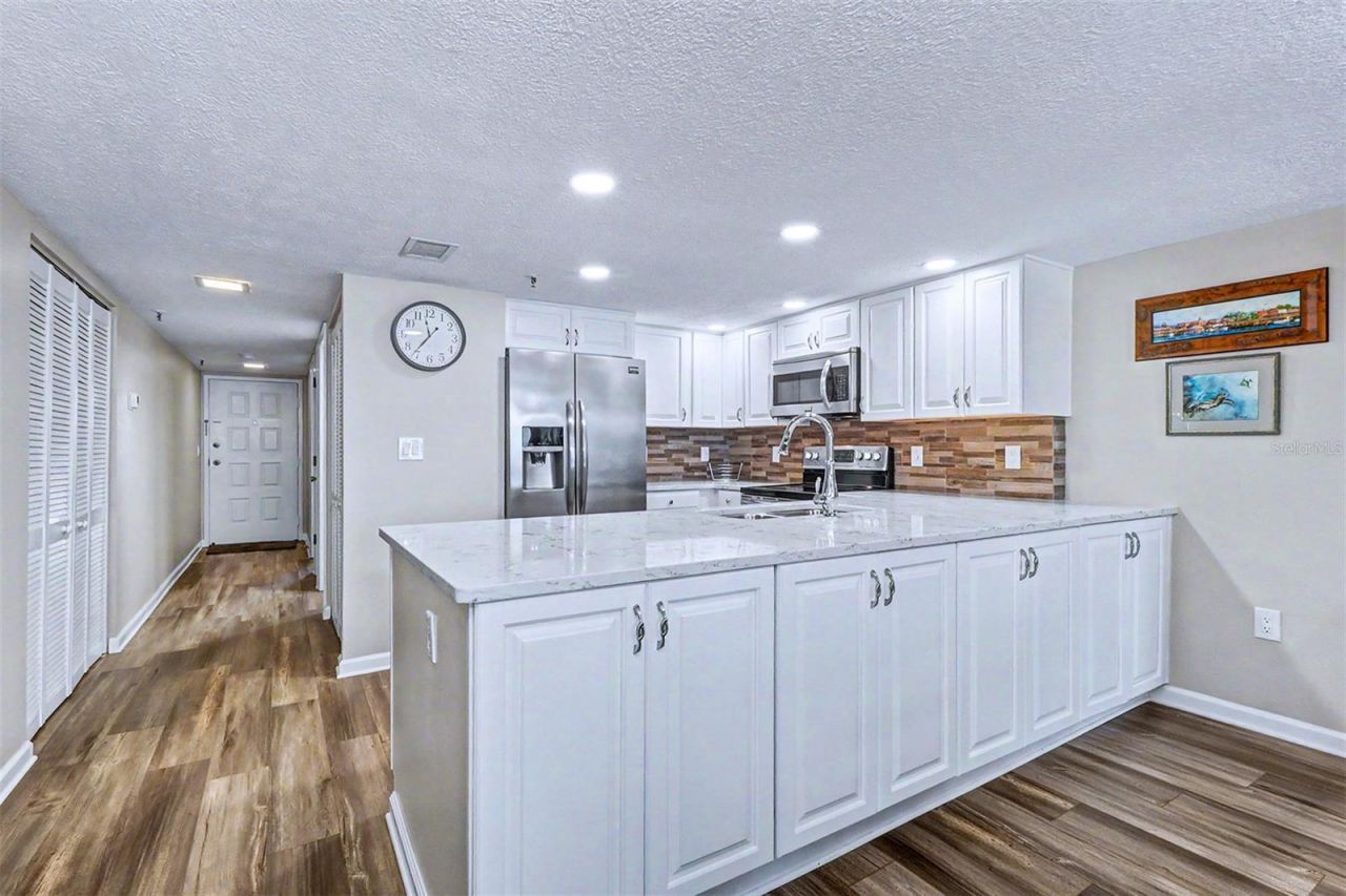 13336 Gulf Boulevard, Unit 204, Madeira Beach, FL 33708 Photo
