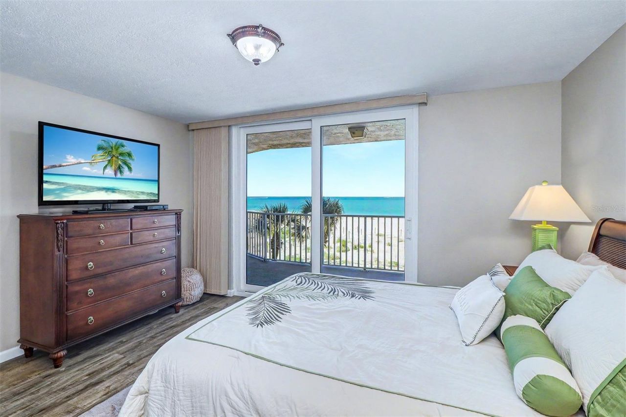 13336 Gulf Boulevard, Unit 204, Madeira Beach, FL 33708 Photo