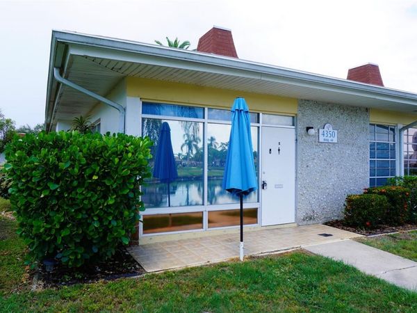 4350 TAHITIAN GARDENS CIRCLE , Unit E, HOLIDAY, FL 34691