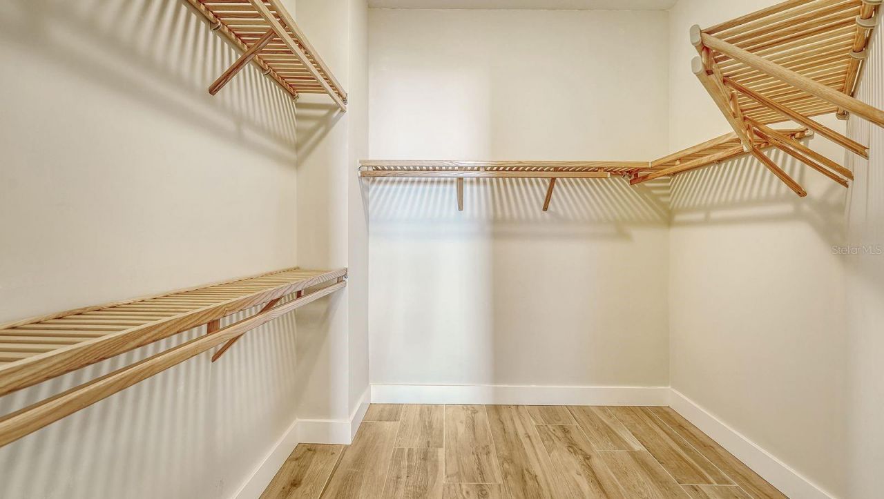 1155 N Gulfstream Avenue, Unit 401, Sarasota, FL 34236 Photo