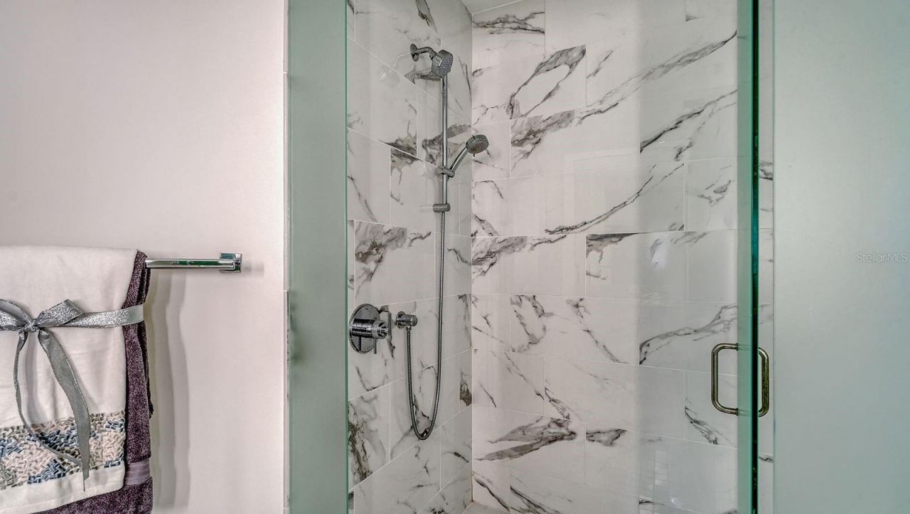 1155 N Gulfstream Avenue, Unit 401, Sarasota, FL 34236 Photo