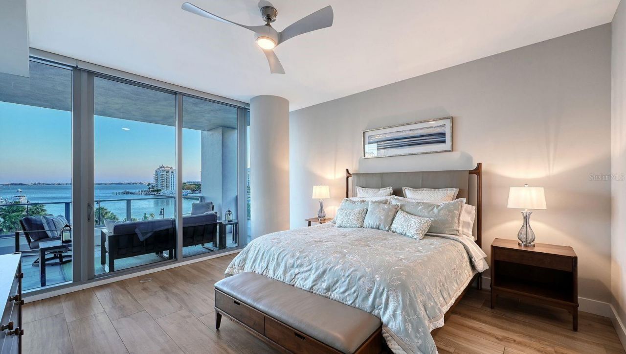 1155 N Gulfstream Avenue, Unit 401, Sarasota, FL 34236 Photo