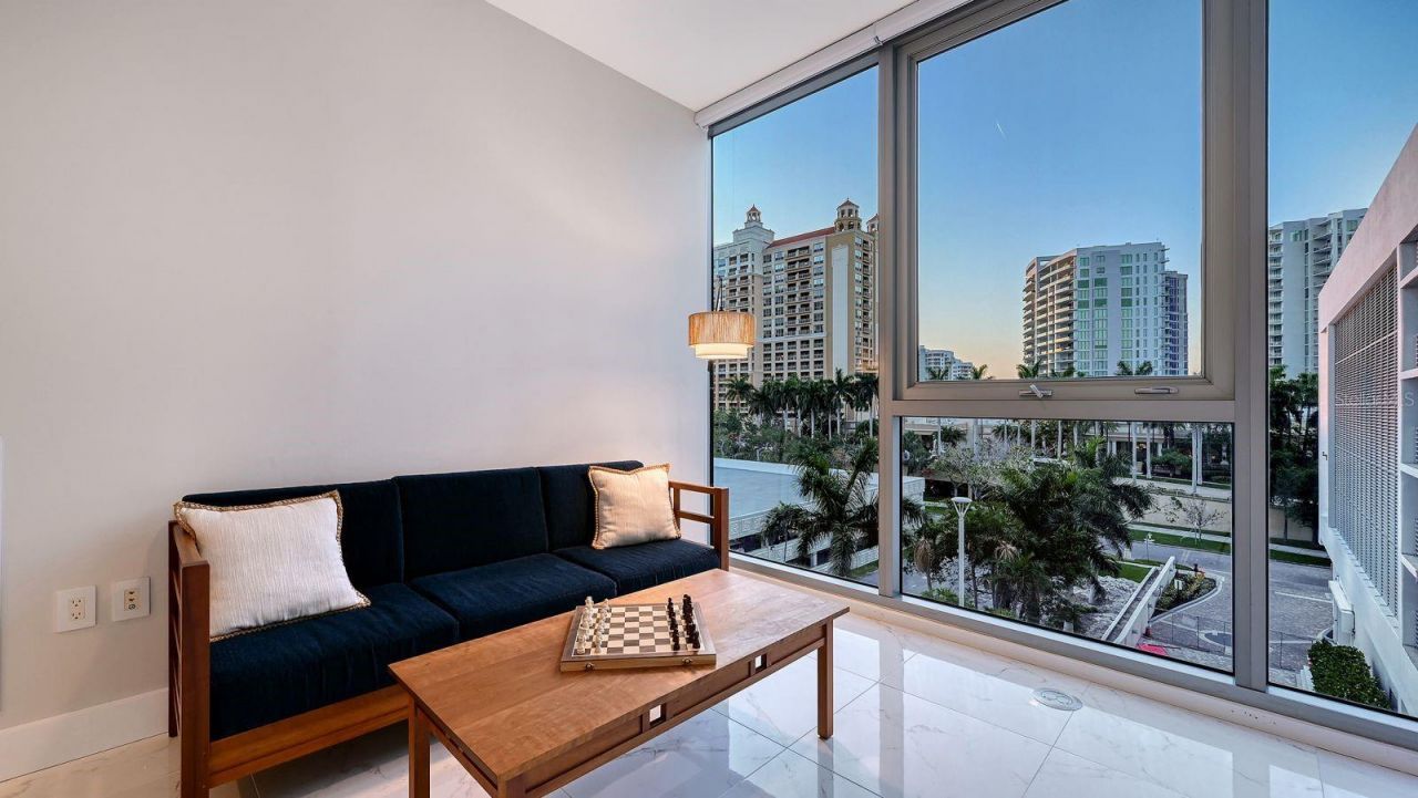 1155 N Gulfstream Avenue, Unit 401, Sarasota, FL 34236 Photo