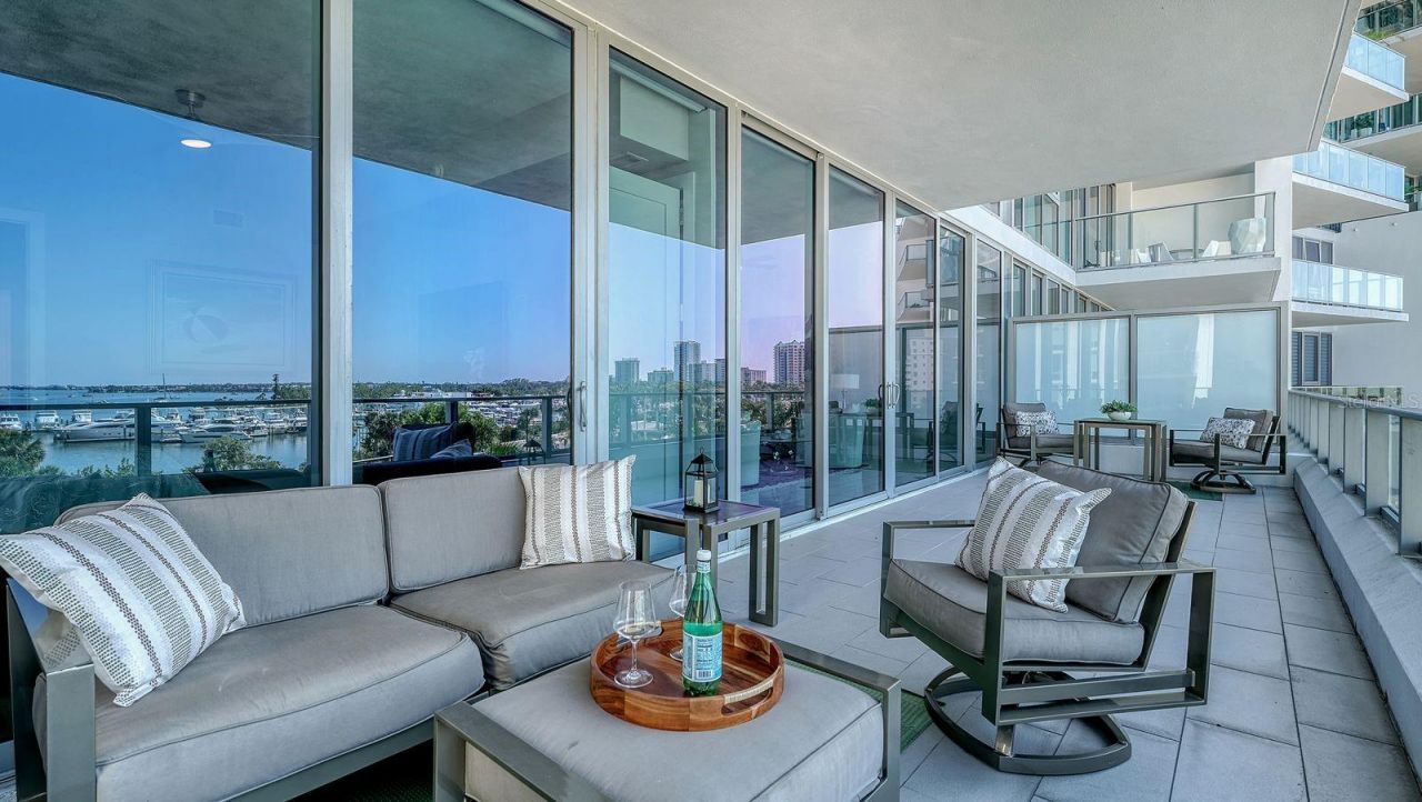 1155 N Gulfstream Avenue, Unit 401, Sarasota, FL 34236 Photo
