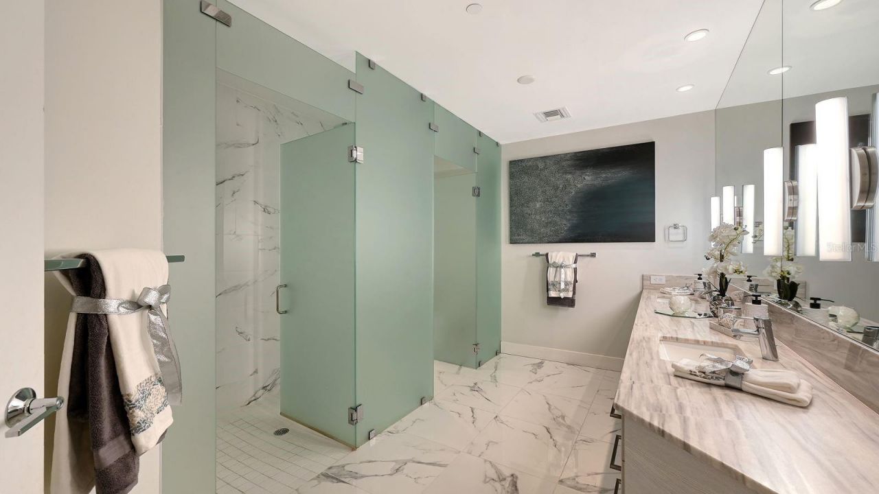 1155 N Gulfstream Avenue, Unit 401, Sarasota, FL 34236 Photo