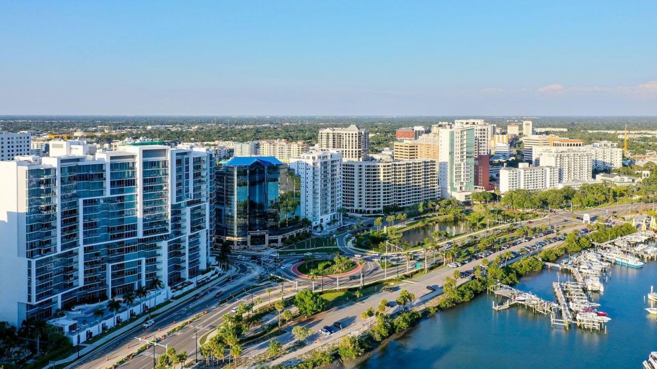 1155 N Gulfstream Avenue, Unit 401, Sarasota, FL 34236 Photo