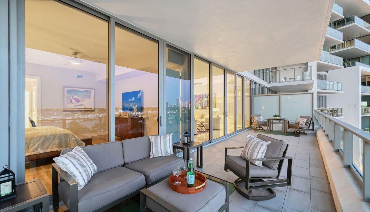 1155 N Gulfstream Avenue, Unit 401, Sarasota, FL 34236 Photo