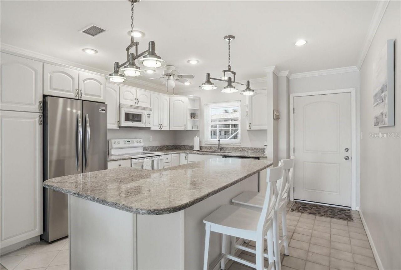 3330 Gulf Of Mexico Drive , Unit 202D, Longboat Key, FL 34228 Photo