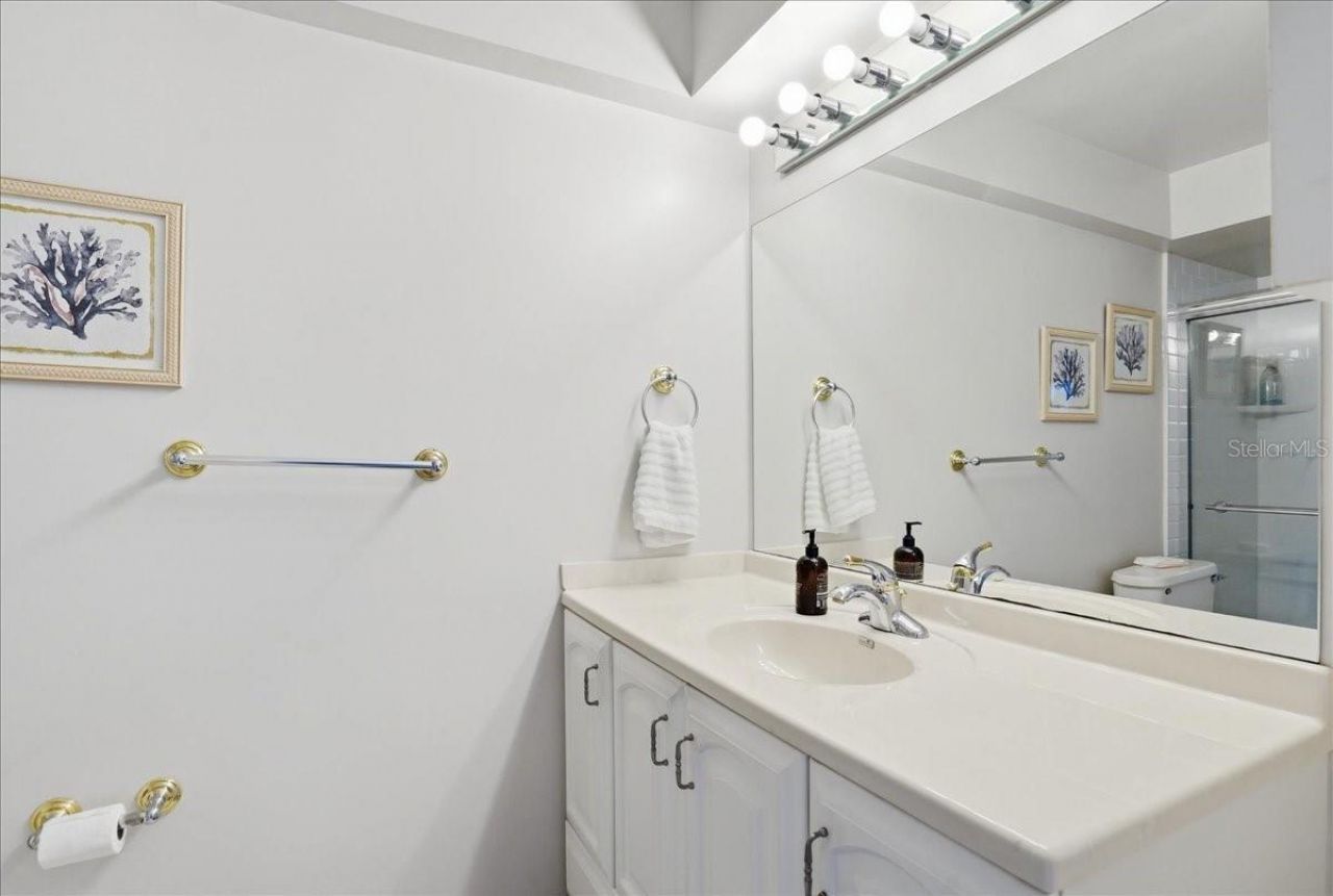 3330 Gulf Of Mexico Drive , Unit 202D, Longboat Key, FL 34228 Photo
