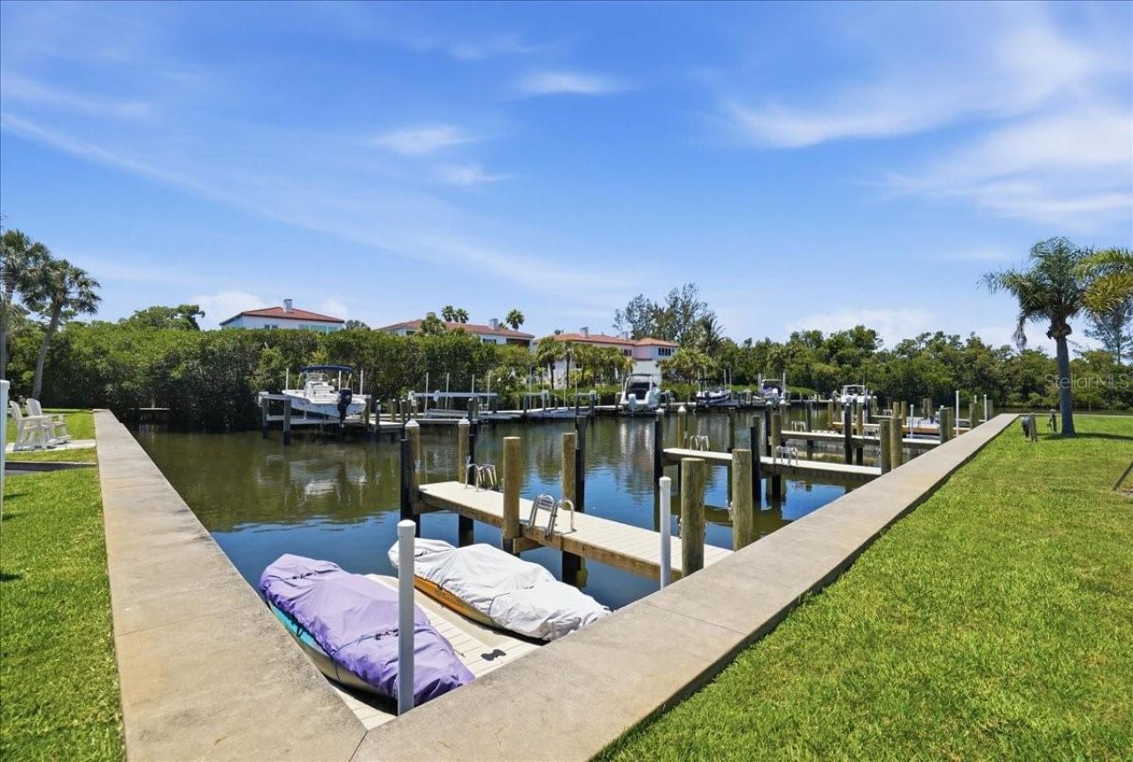 3330 Gulf Of Mexico Drive , Unit 202D, Longboat Key, FL 34228 Photo