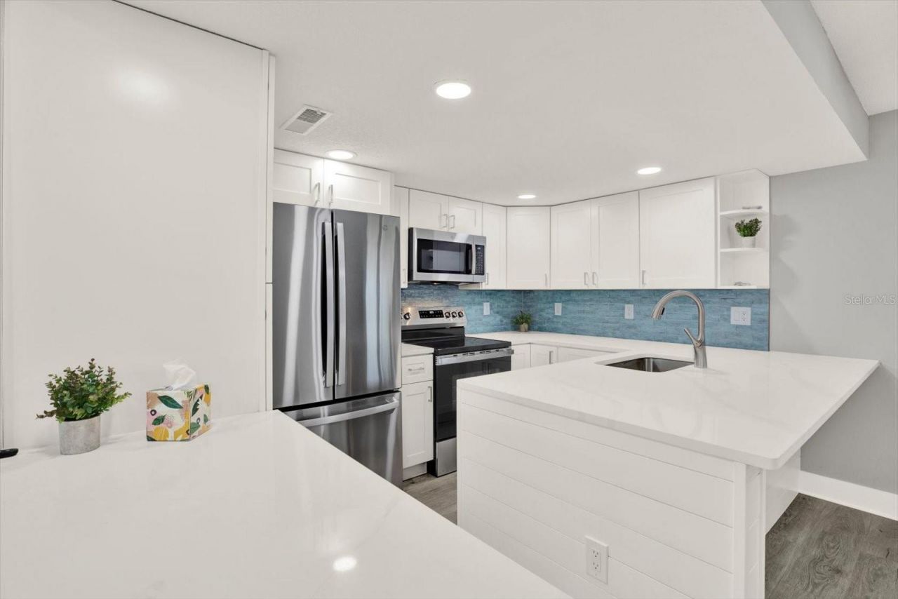 337 Rex Place , Unit A, Madeira Beach, FL 33708 Photo